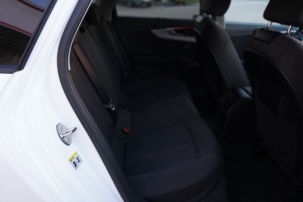 Audi A4 2021