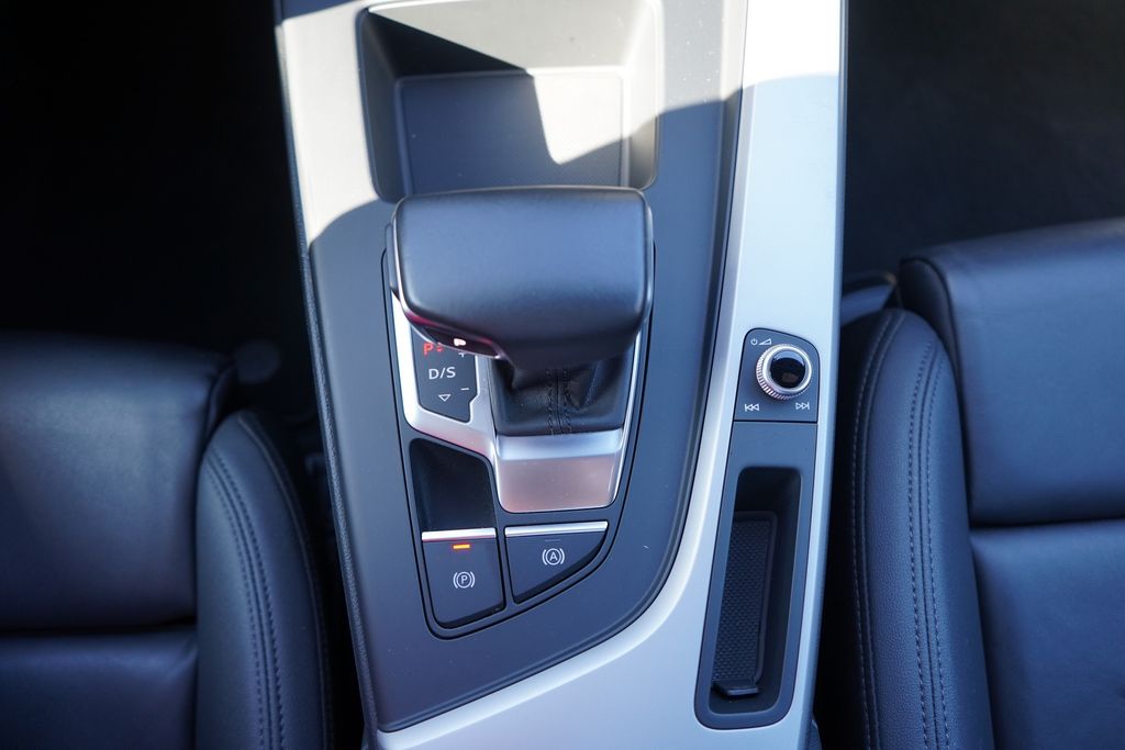 Audi A4 2023