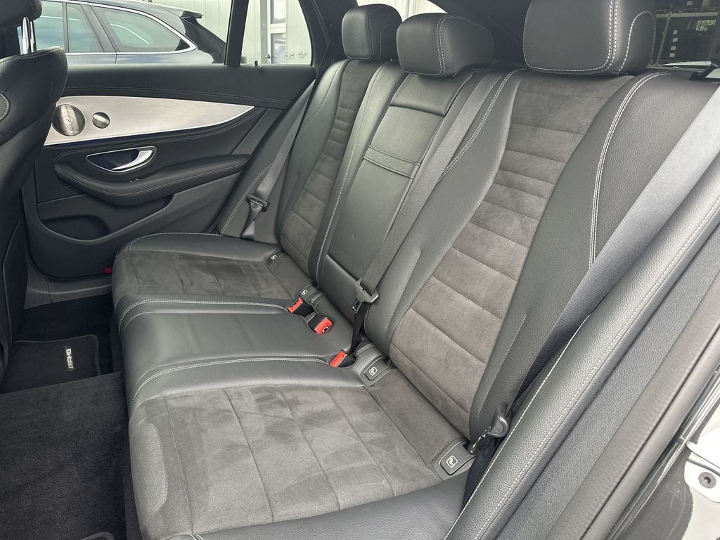 Mercedes-Benz E 300 2022