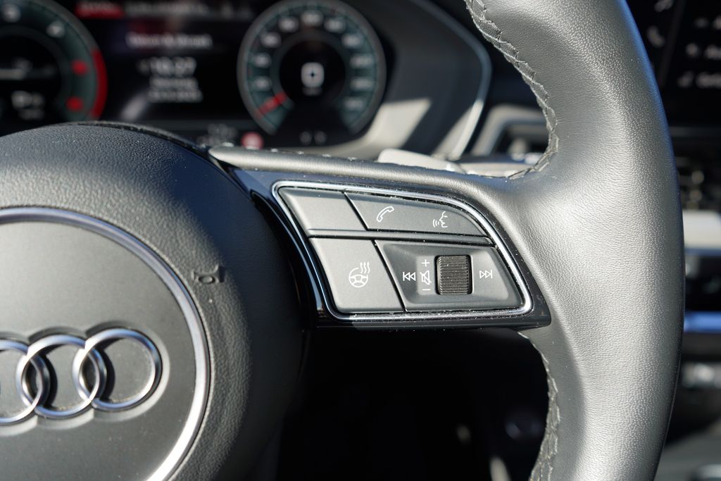 Audi A4 2023