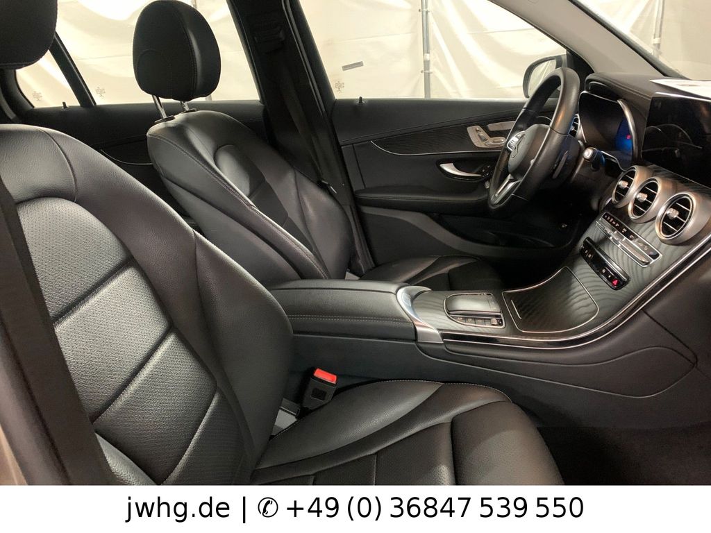 Mercedes-Benz GLC 300 2021