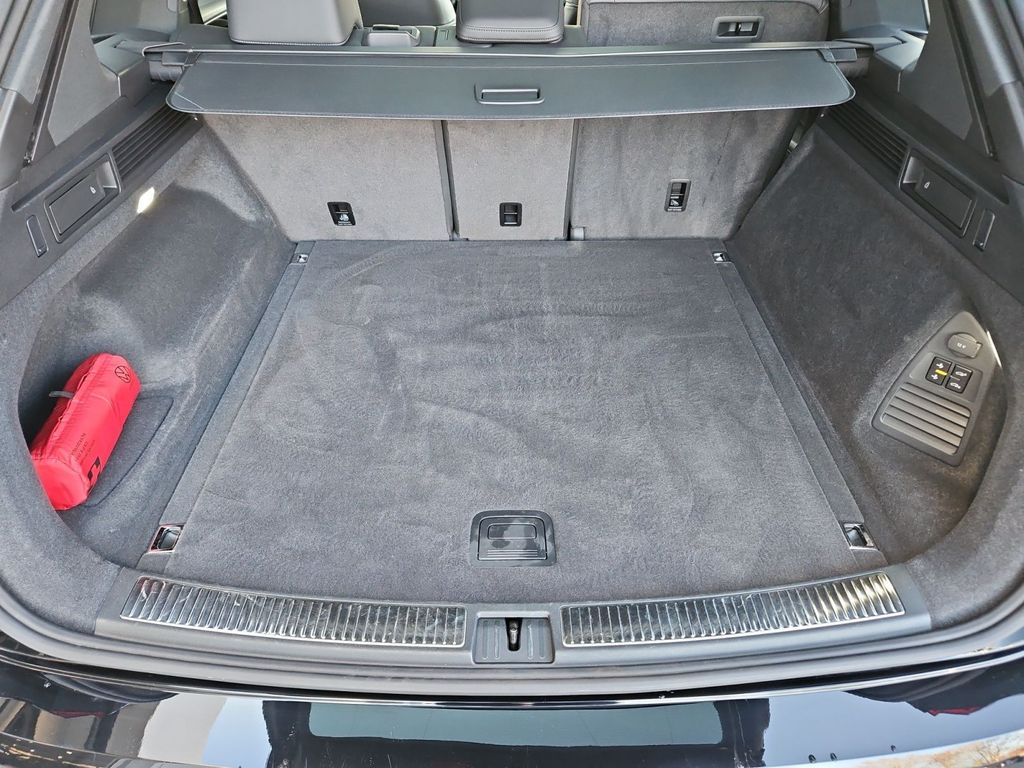 Volkswagen Touareg 2025