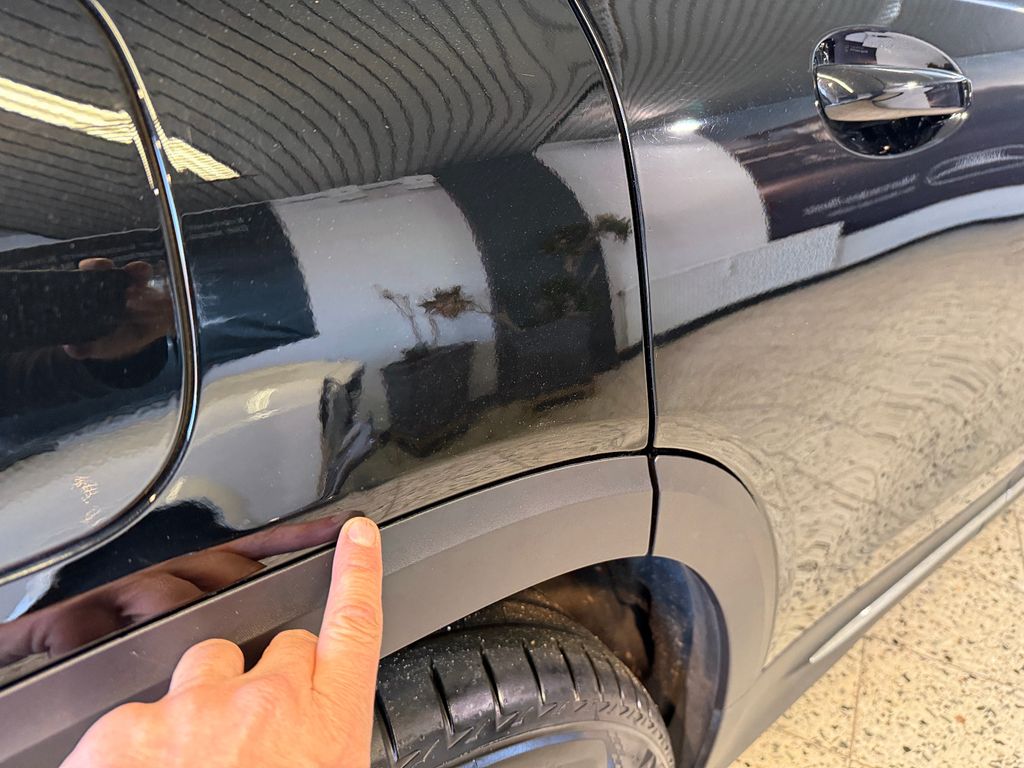 Mercedes-Benz EQB 2023