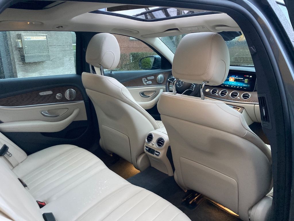 Mercedes-Benz E 300 2021