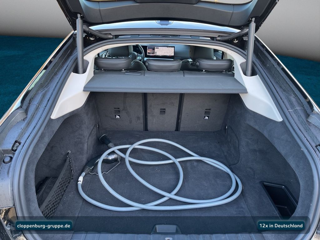 BMW i4 2023