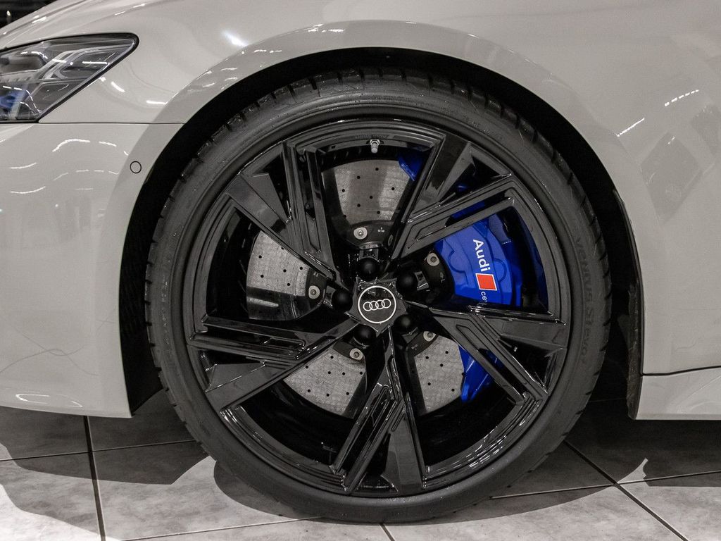 Audi RS6 2023