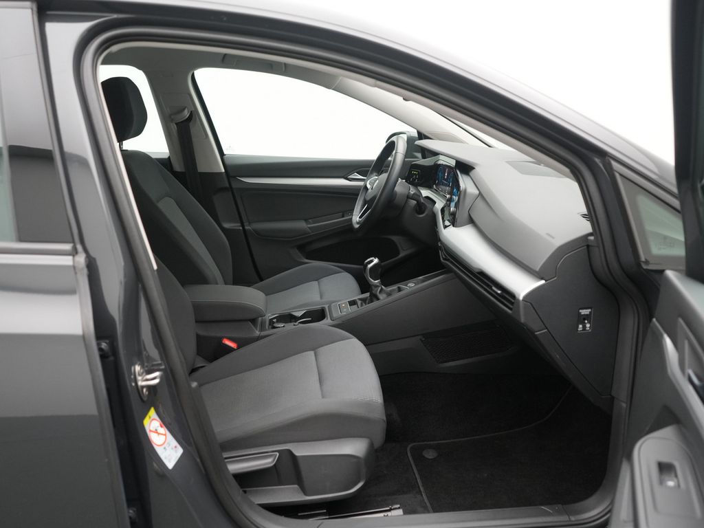 Volkswagen Golf 2021