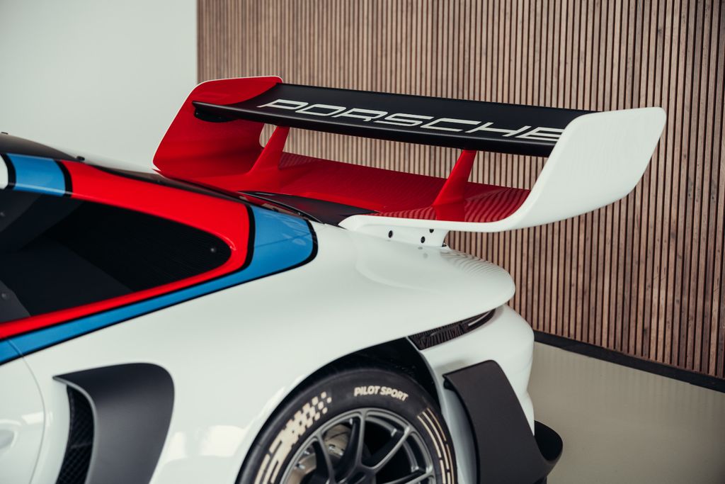Porsche 992 2025