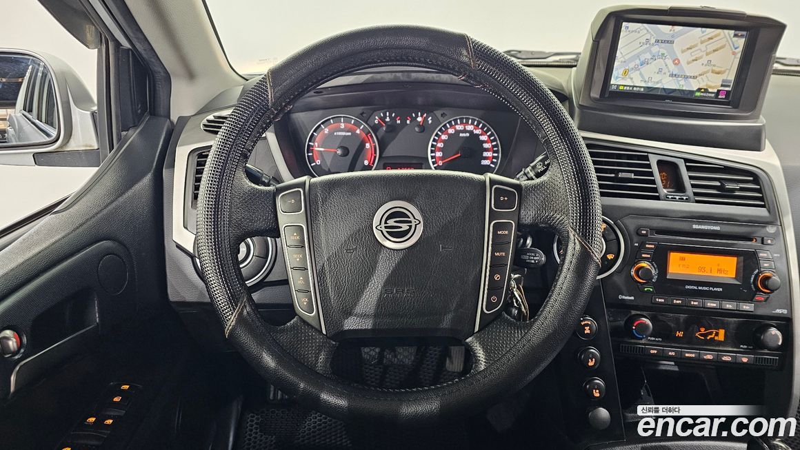 KG_Mobility_Ssangyong KORANDO 2013