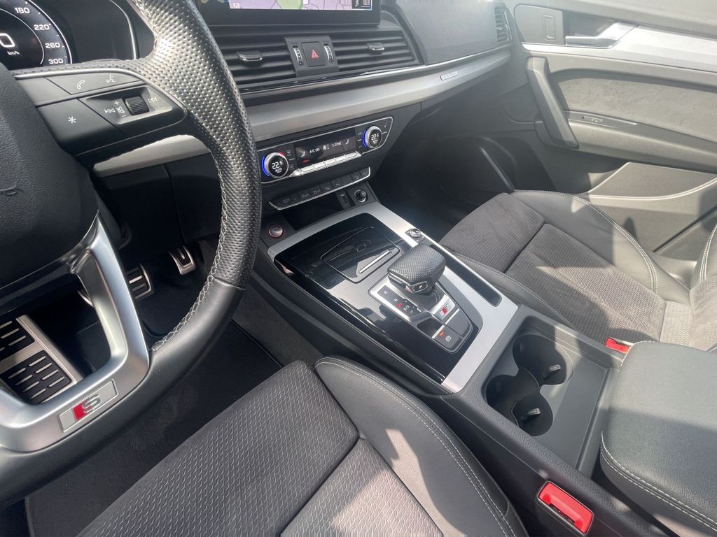 Audi SQ5 2022