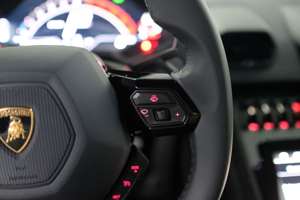 Lamborghini Huracán 2024