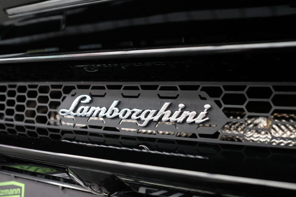 Lamborghini Huracán 2024