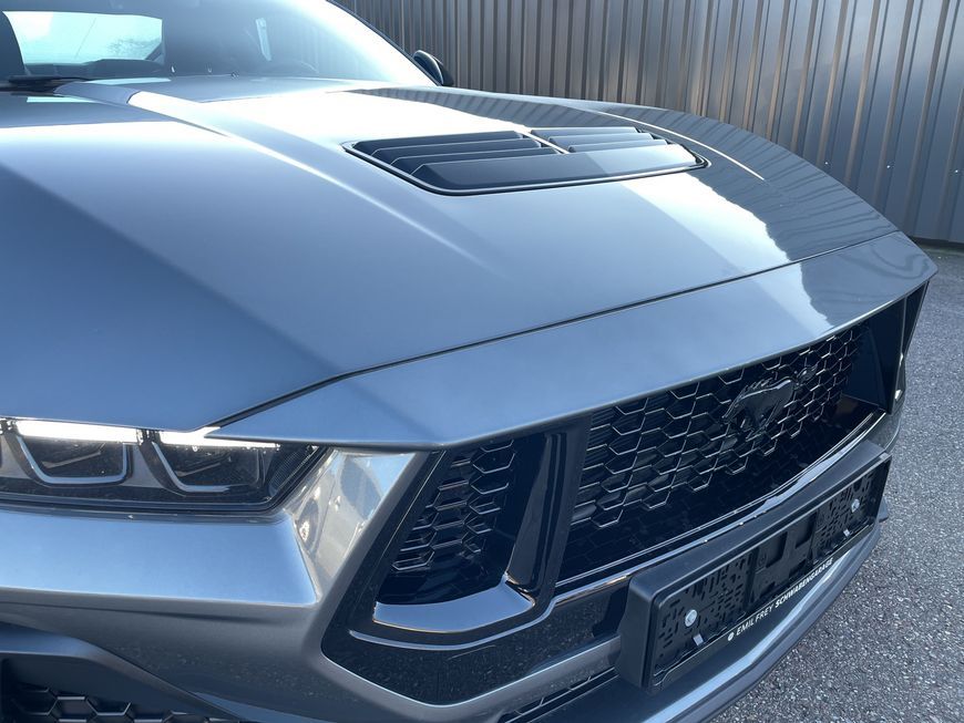Ford Mustang 2025