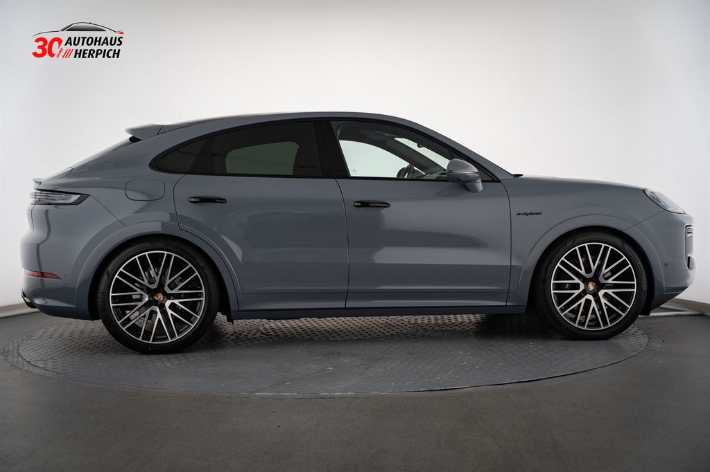 Porsche Cayenne 2025