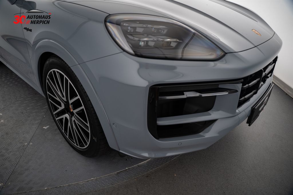 Porsche Cayenne 2025