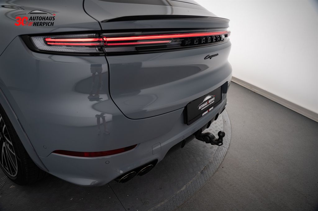 Porsche Cayenne 2025