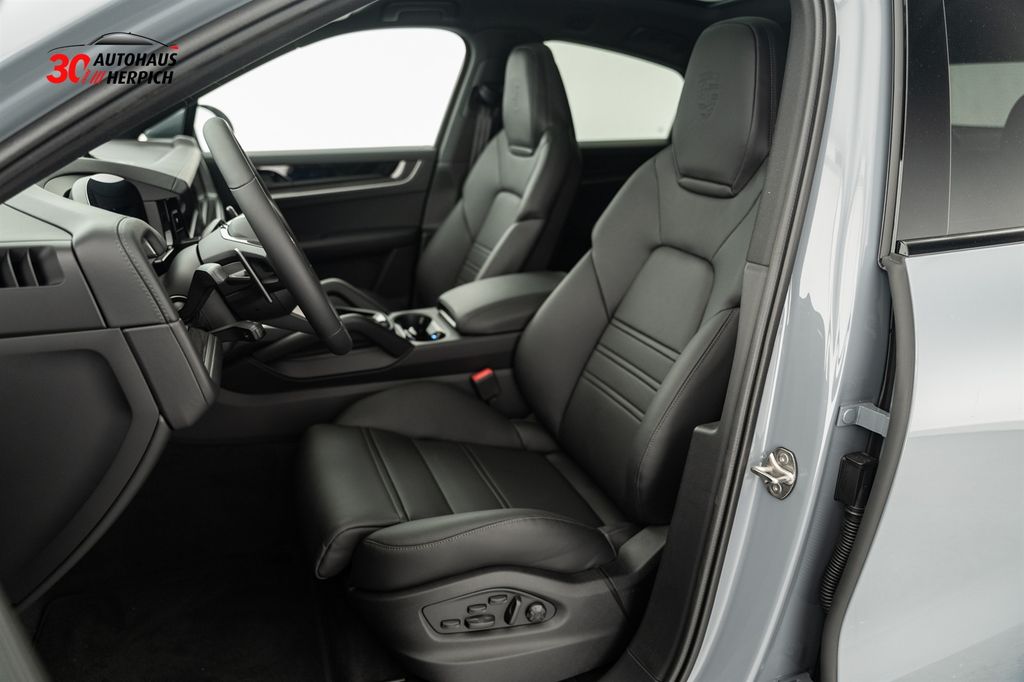 Porsche Cayenne 2025