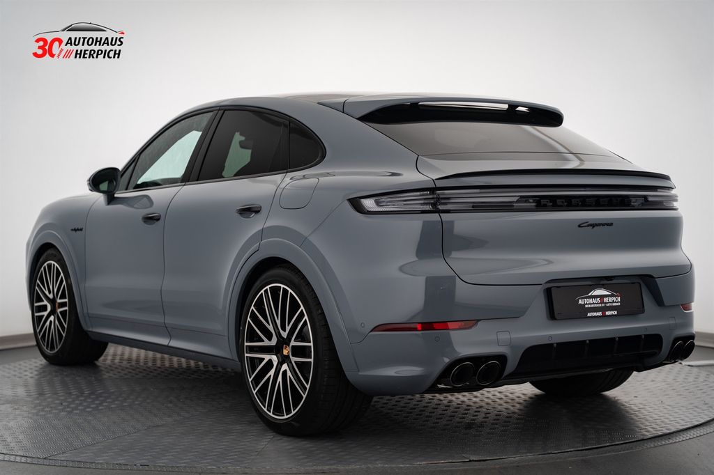 Porsche Cayenne 2025