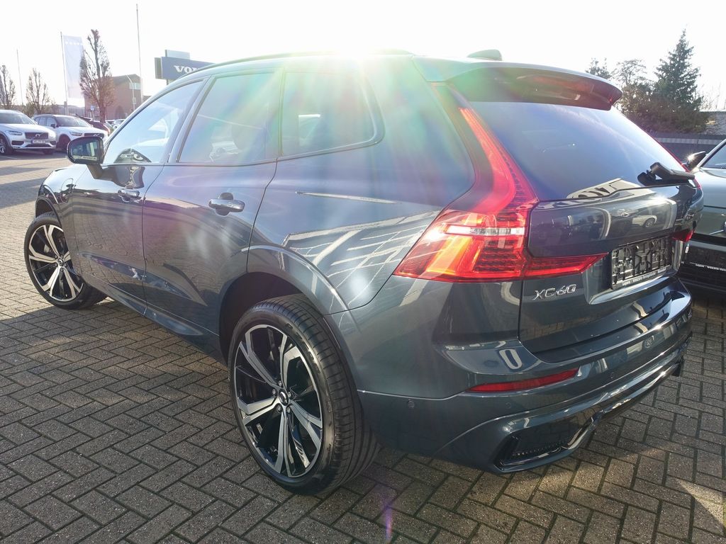 Volvo XC60 2025