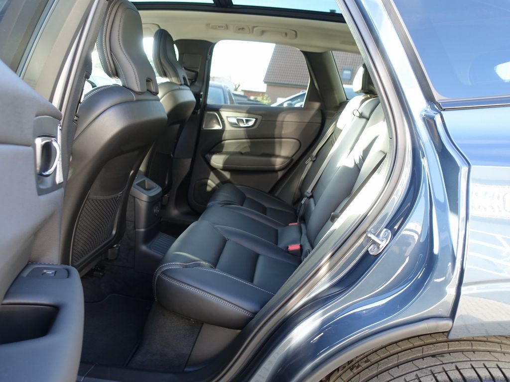 Volvo XC60 2025