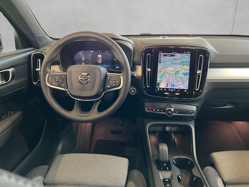 Volvo XC40 2024
