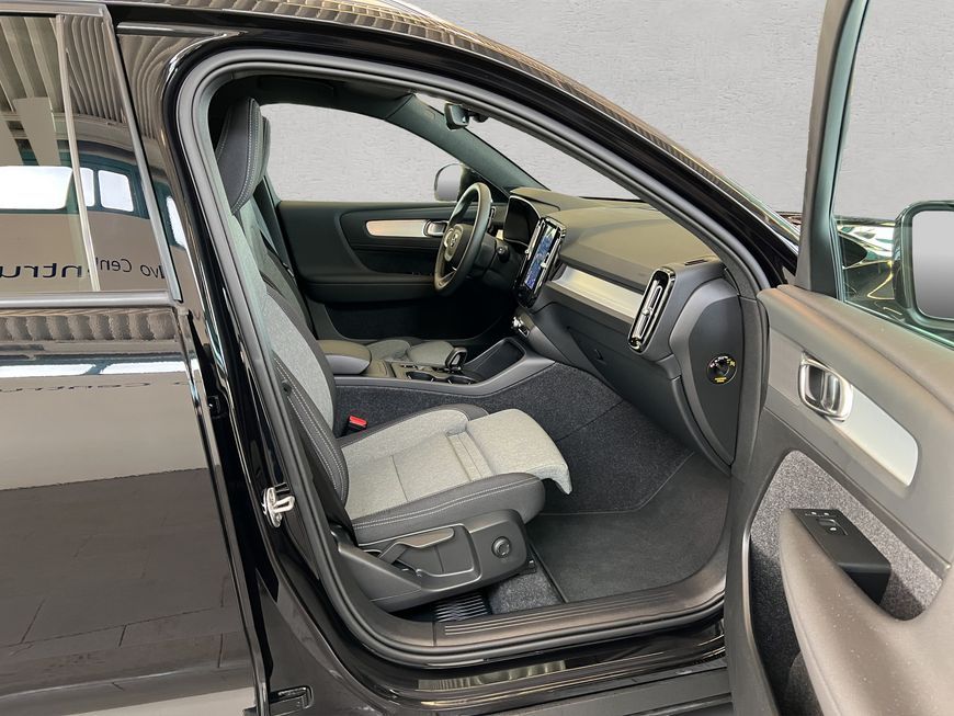 Volvo XC40 2024