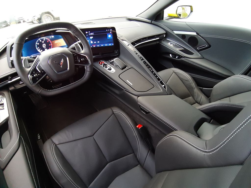 Corvette C8 2025