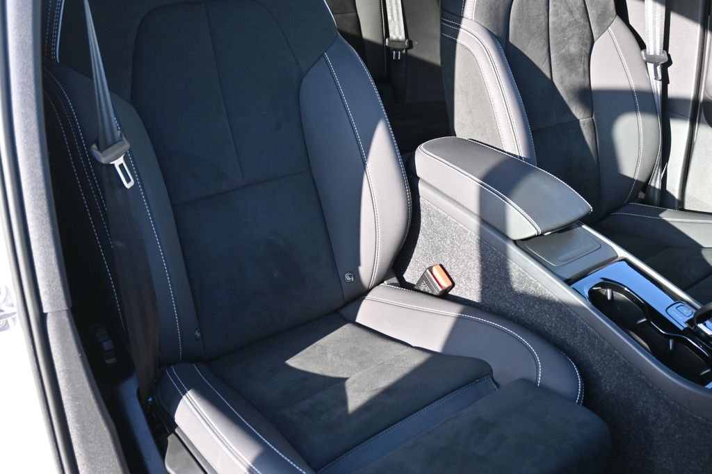Volvo C40 2022