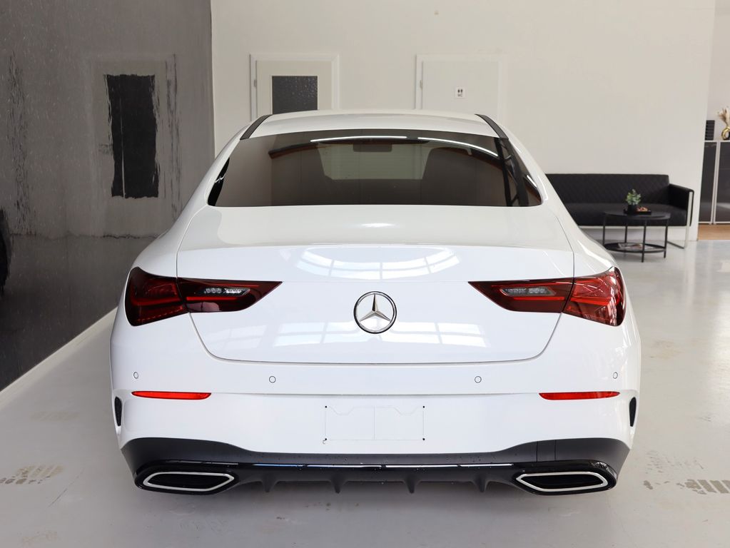 Mercedes-Benz CLA 200