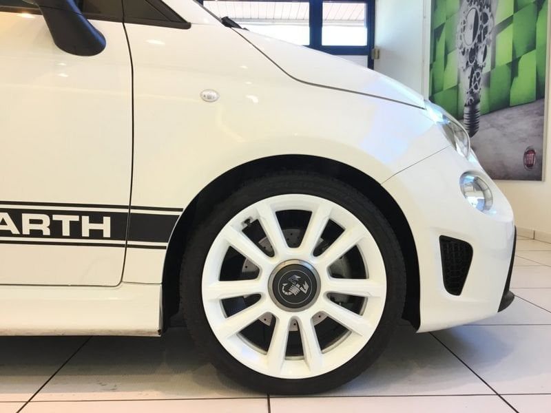 Abarth 595 2024