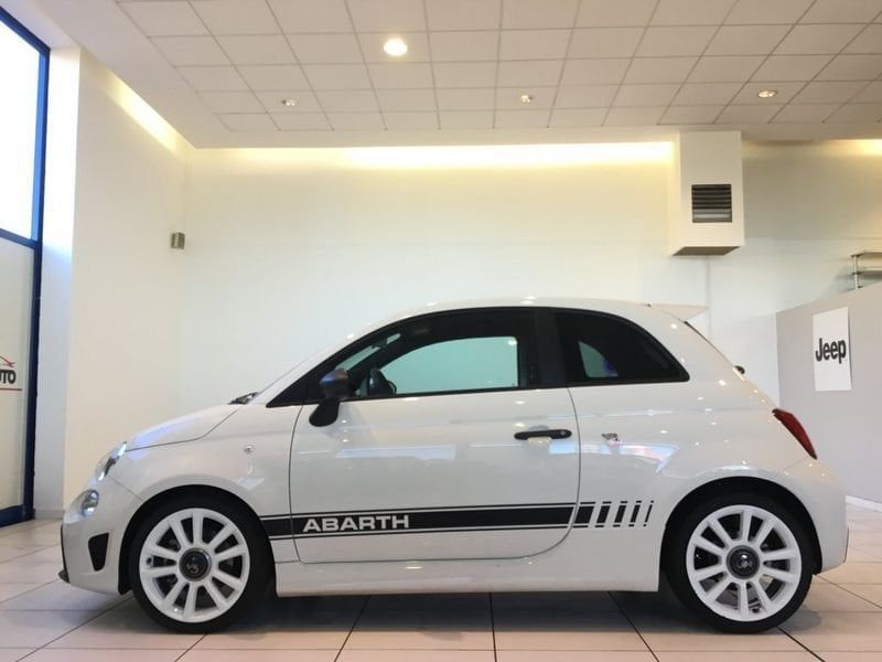 Abarth 595 2024