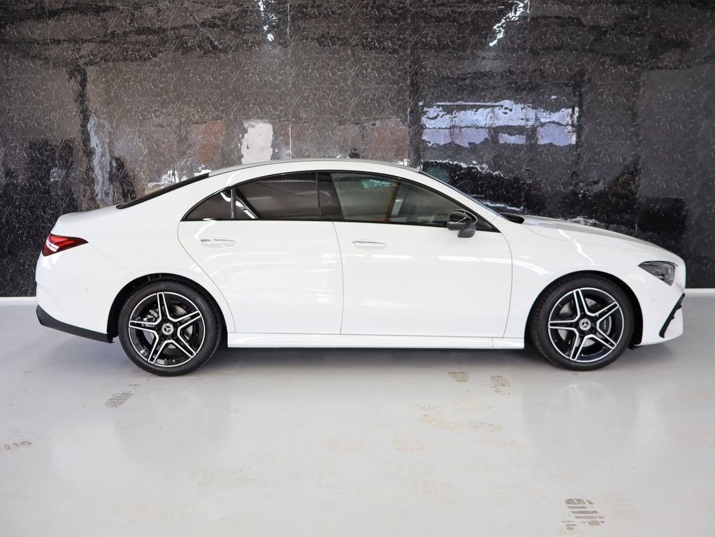 Mercedes-Benz CLA 200