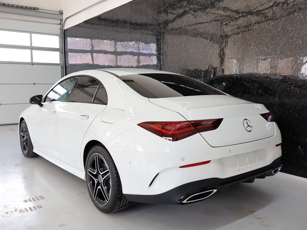 Mercedes-Benz CLA 200