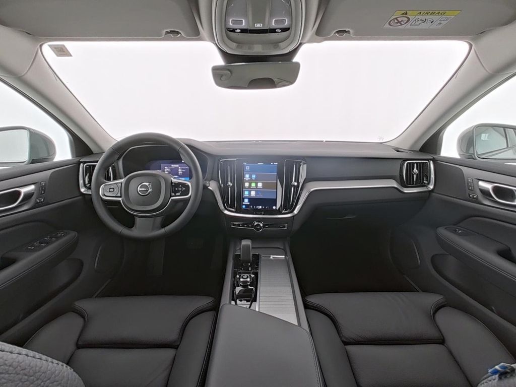 Volvo V60 Cross Country 2023