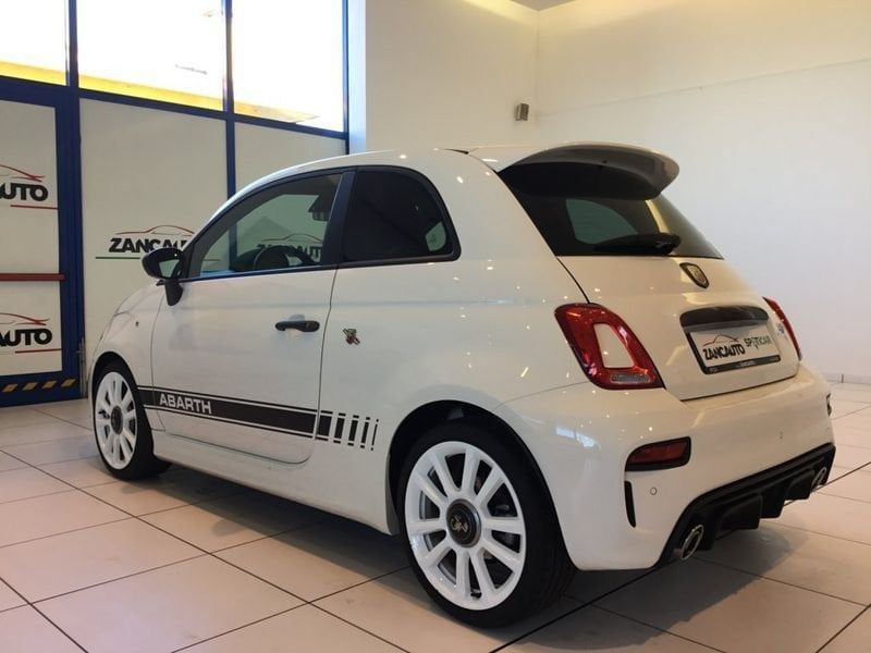 Abarth 595 2024