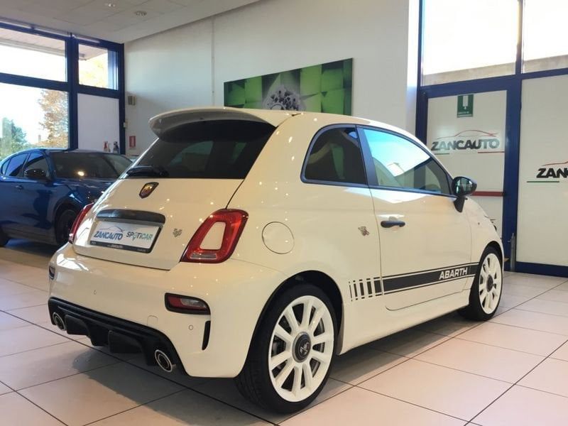 Abarth 595 2024