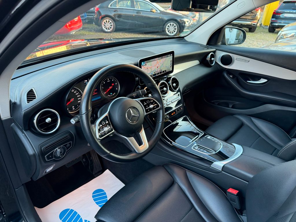 Mercedes-Benz GLC 300 2022