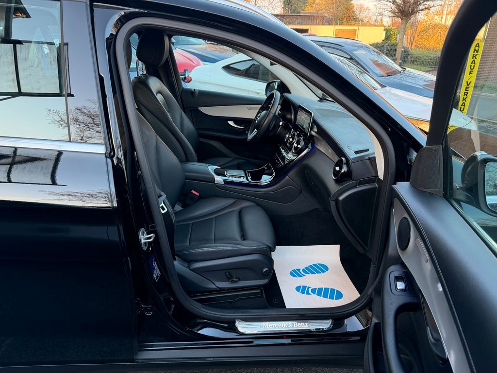 Mercedes-Benz GLC 300 2022