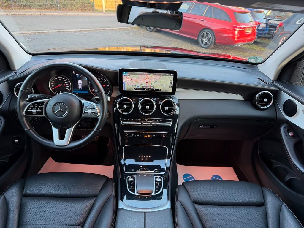 Mercedes-Benz GLC 300 2022