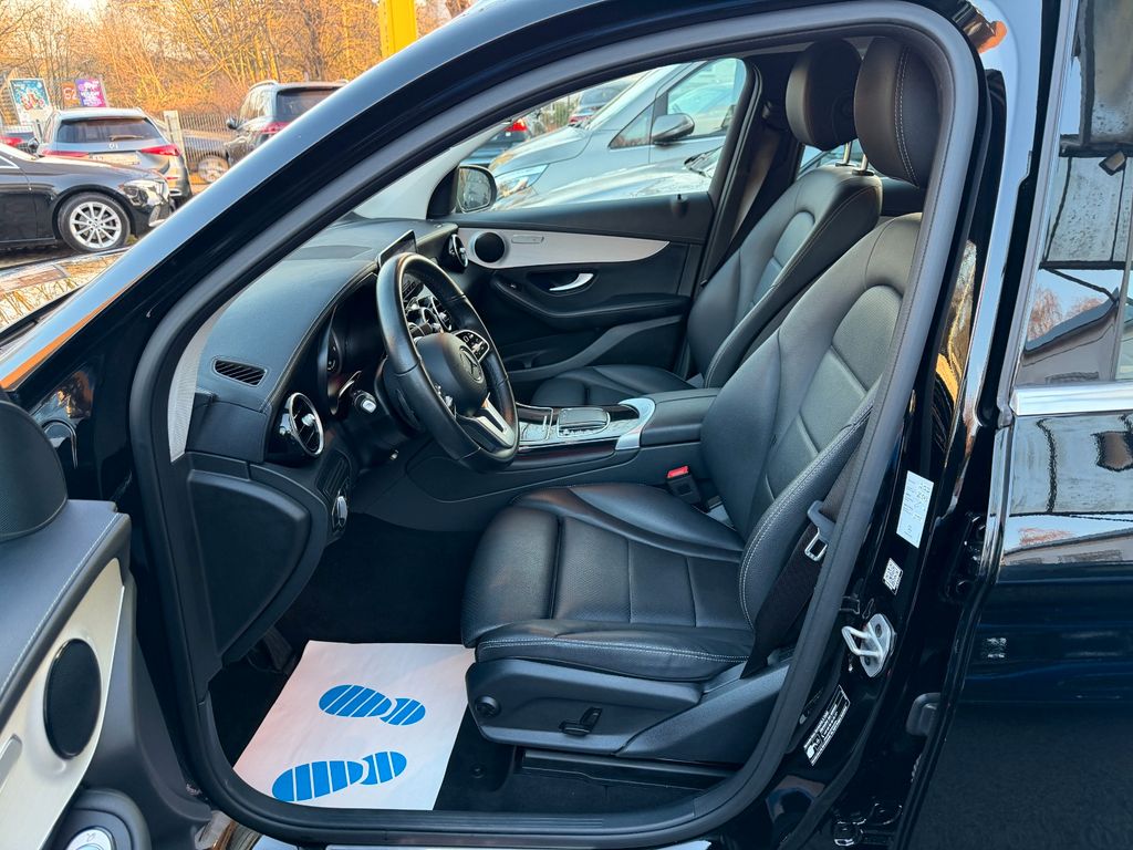 Mercedes-Benz GLC 300 2022