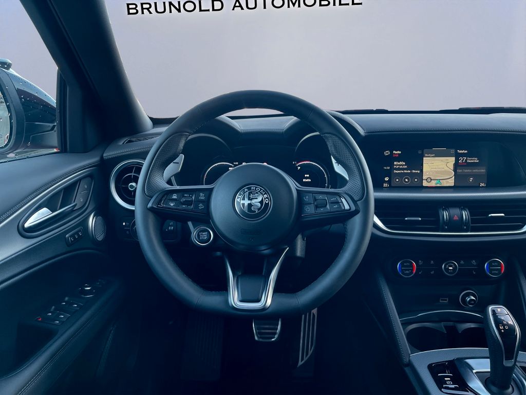 Alfa Romeo Stelvio 2025