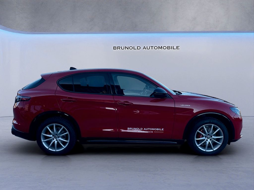 Alfa Romeo Stelvio 2025