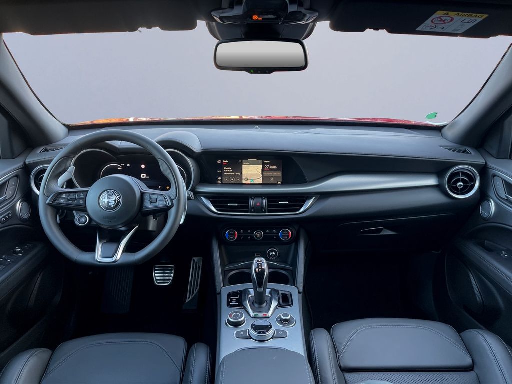 Alfa Romeo Stelvio 2025