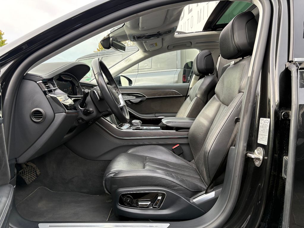 Audi A8 2022