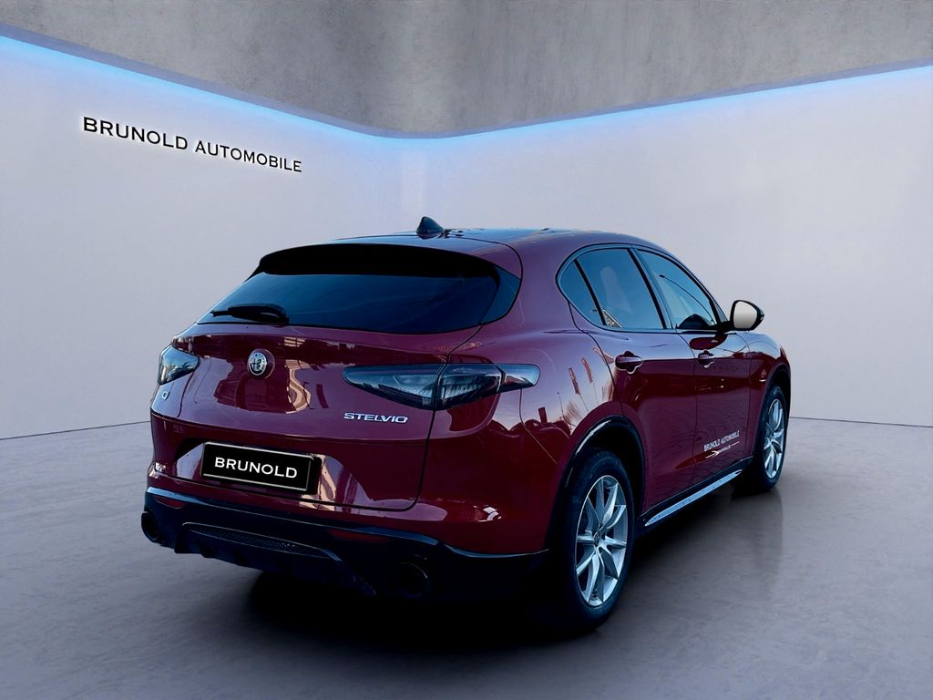 Alfa Romeo Stelvio 2025