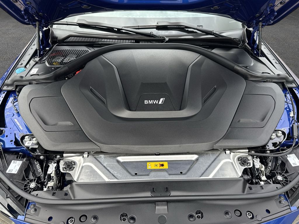 BMW i4 2025
