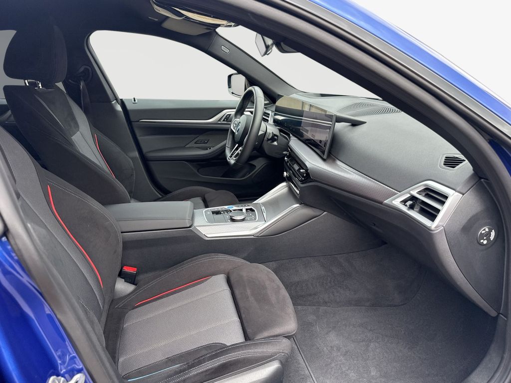 BMW i4 2025