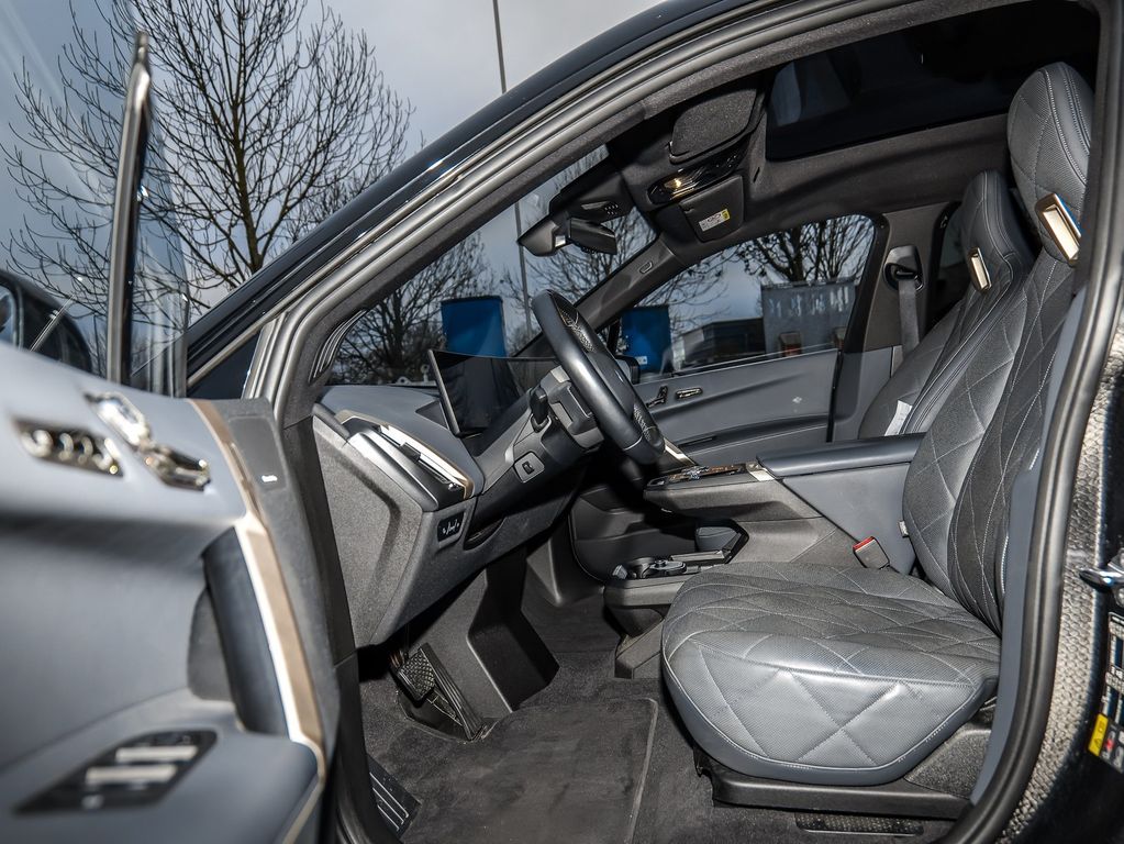 BMW iX 2023