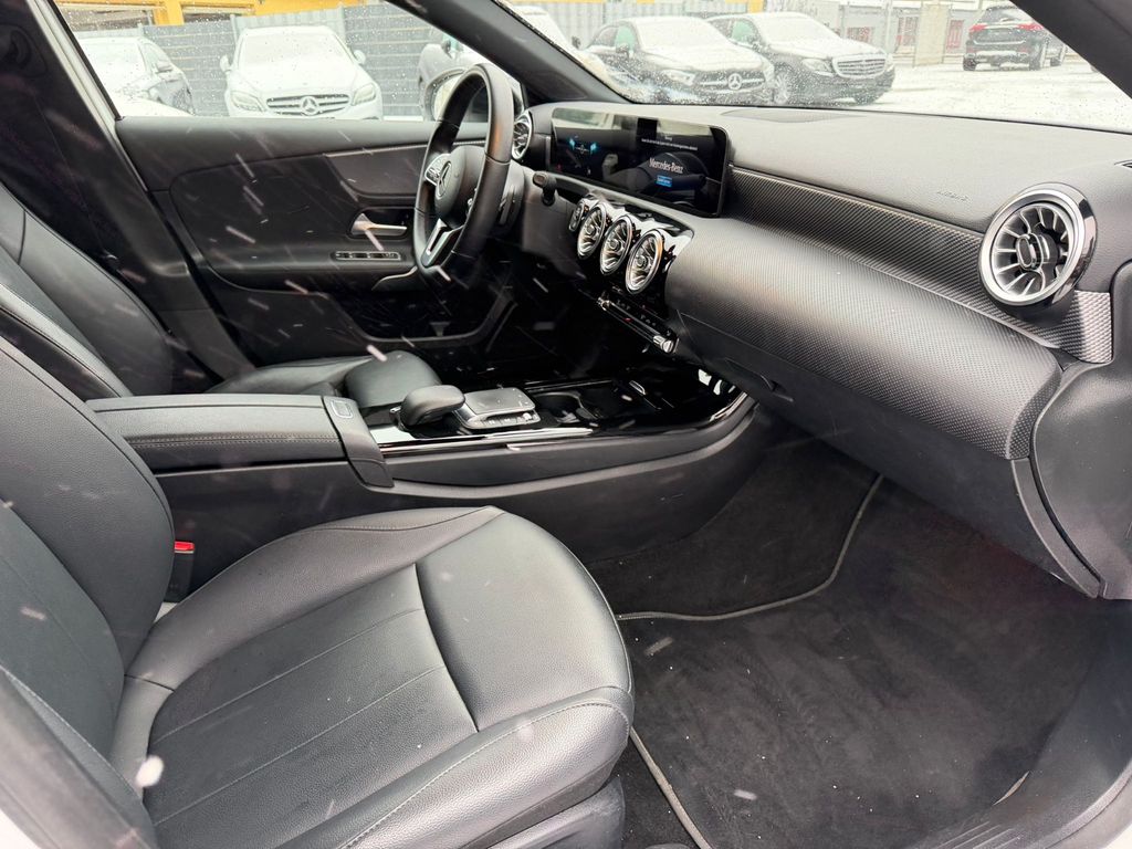 Mercedes-Benz A 220 2022