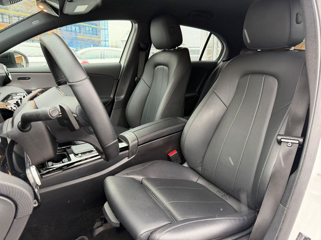 Mercedes-Benz A 220 2022